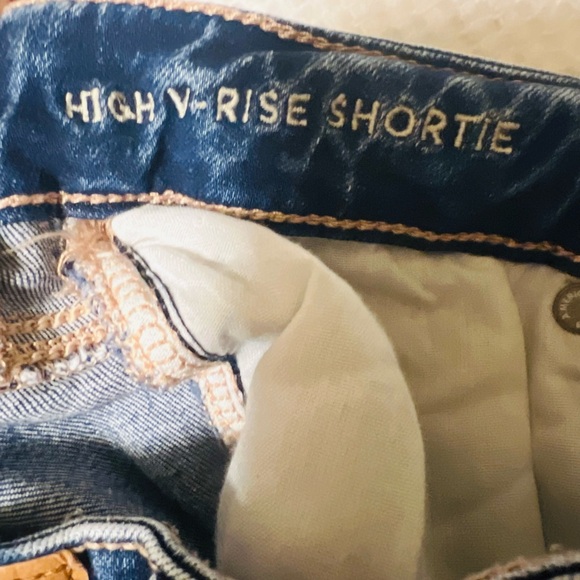 Women’s shorts size 4 - Picture 3 of 4